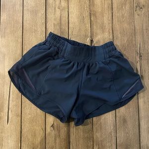 Navy Lululemon Hotty Hot Low-Rise Lined Shorts 2.5; Size 2